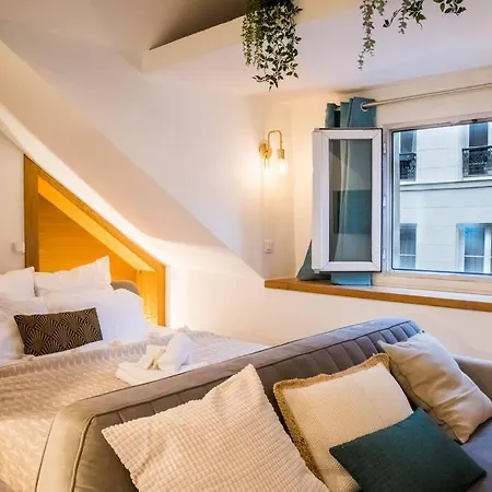 Lägenhet Spacious In Hyper Center - Smart Tv & Wifi - 4p *