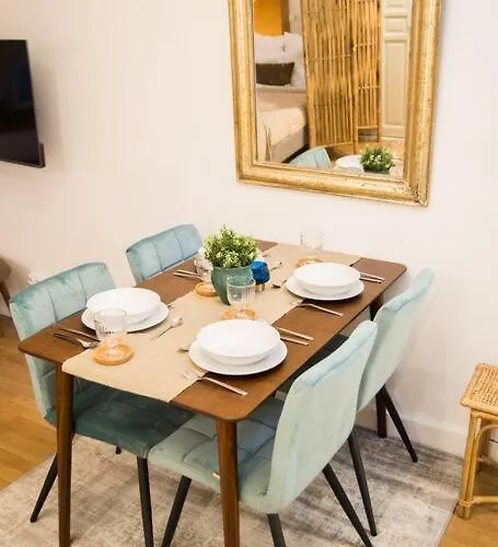 Spacious In Hyper Center - Smart Tv & Wifi - 4p