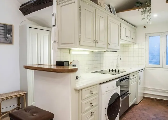 Spacious In Hyper Center - Smart Tv & Wifi - 4p Apartmán *